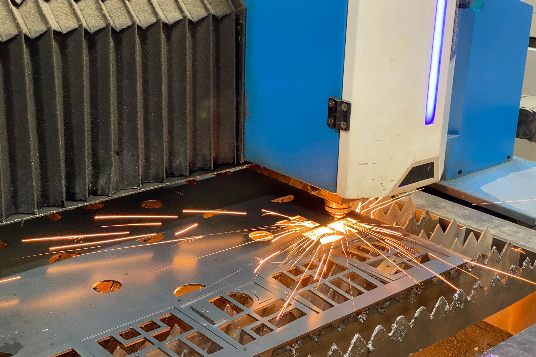 Custom laser cutting Icon Modern