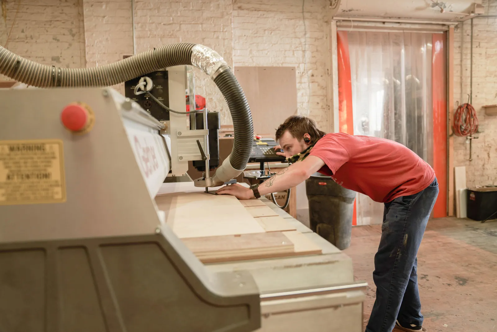 Custom wood fabrication CNC Icon Modern